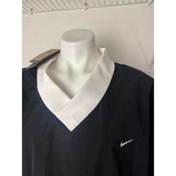 Nike Essentials XXL Loose Fit, UV Protection, Black and White NWT - Picture 2 of 11